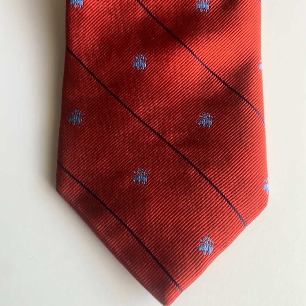 Brooks Brothers Makers Red Silk Tie with Blue Emblem